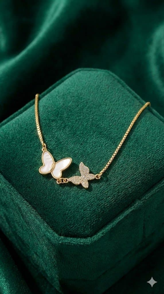 Mariposa Butterfly Necklace